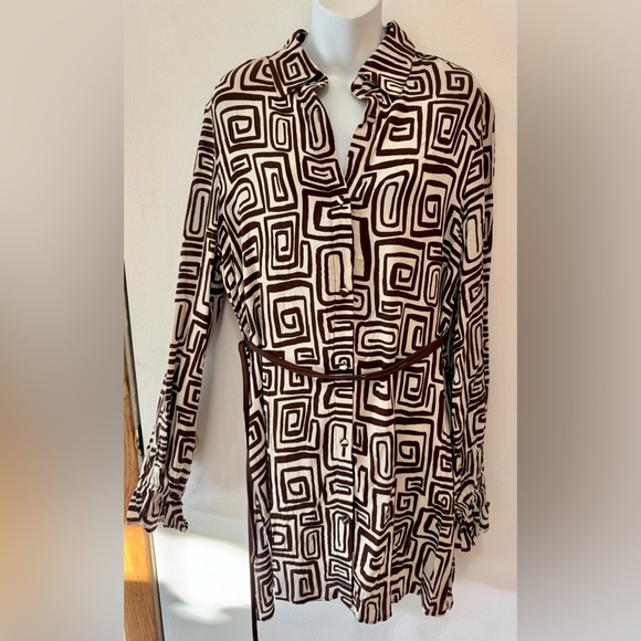 Geometric Patterned Mini Dress - Picture 1 of 11